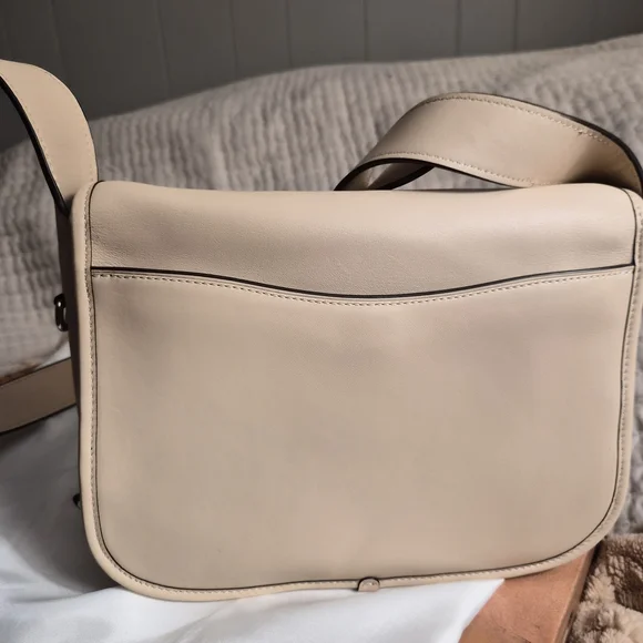 Coach Tabby 26 Messenger Leather Shoulder Bag - Picture 6 of 9